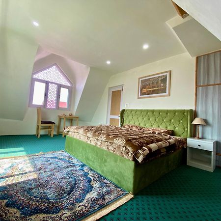 Al Jalal Resort Сринагар Экстерьер фото
